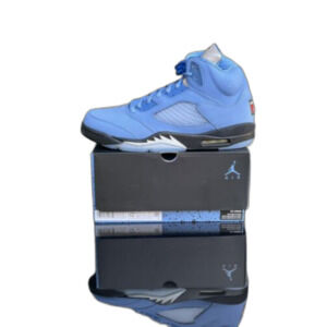 AIR JORDAN 5 RETRO SE 'UNC' SIZE 10.5 DS 100% AUTHENTIC ITEM New in box